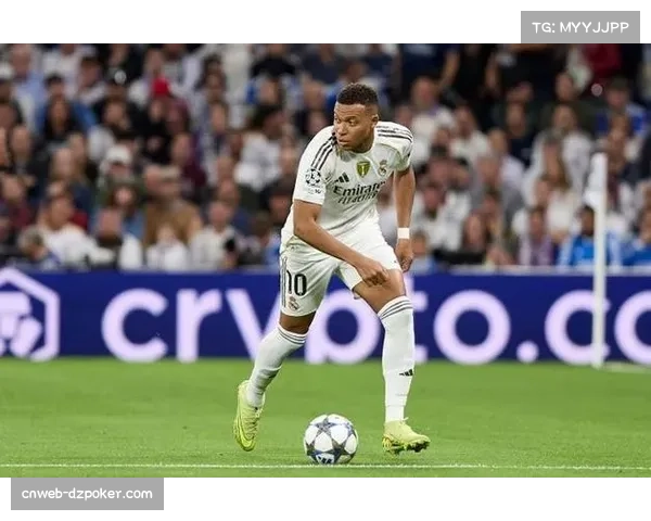 姆巴佩破门因手球无效 VAR回放判定引爆争议 姆巴佩破门因手球无效 VAR回放判定引爆争议