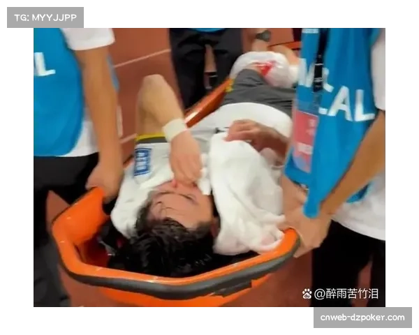 胡荷韬的成长:从蓉城小将到国足主力边后卫 胡荷韬的成长:从蓉城小将到国足主力边后卫